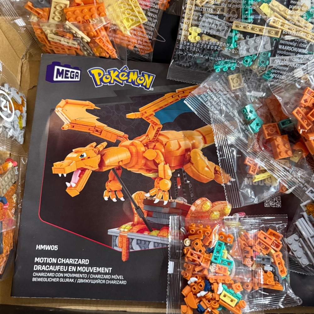 Mega Pokemon Motion Charizard Building Set 1664 Pcs HMW05 Mechanized Model - Picture 8 of 8
